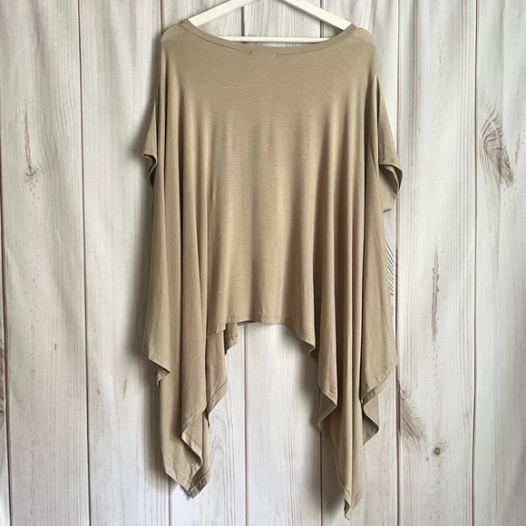 Tan Tunic - Picture 6 of 7